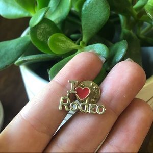 I heart rodeo pin cowgirl